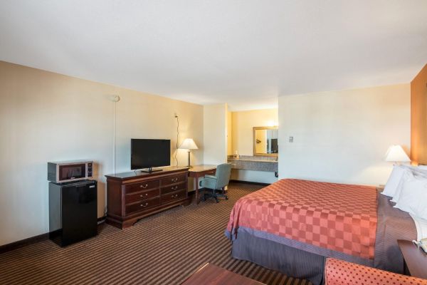 Scottish Inns and Suites (Eau Claire)